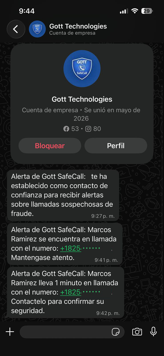Alertas de Gott SafeCall recibidas por WhatsApp en el teléfono de un contacto de confianza